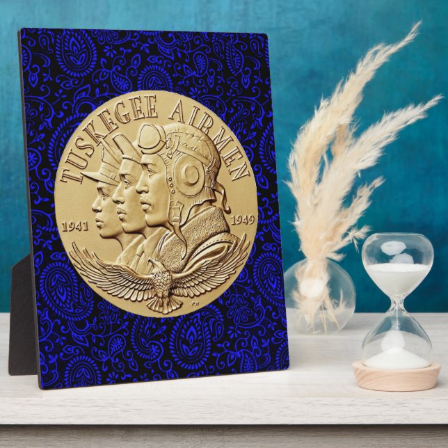 Placa Expositora Tuskegee Airmen COIN (Lado)