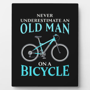 Placa Expositora Un Viejo En Bicicleta