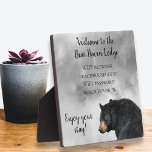 Placa Expositora Vacaciones Cabina Bear Lodge Hogar Información WIF<br><div class="desc">Este diseño fue creado a través del arte digital y puede ser personalizado en el área que proporciona cambiando la foto y/o el texto. O puede personalizarse eligiendo la opción de hacer clic en el personalizar y borrar o cambiar el color del fondo, agregar texto, cambiar el color o estilo...</div>