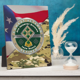 Placa Expositora Veterano retirado de la 4ta División de Infantería