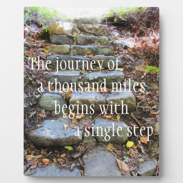 Placa Expositora Viaje De Mil Millas (Frente)