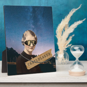 Placa Expositora Vintage Woman Trailblazer Night Sky Pop Art
