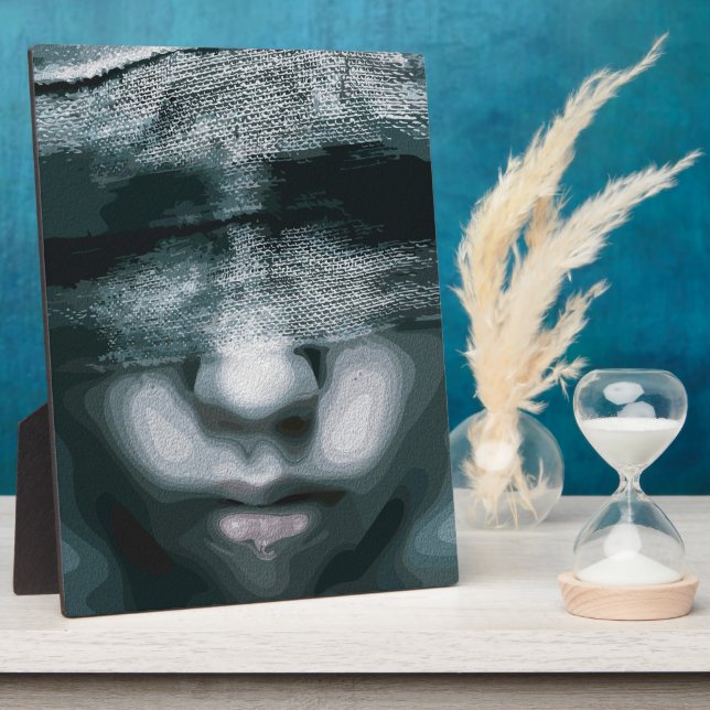 Placa Expositora Visión Unida: Silencio Compelado (Lado)