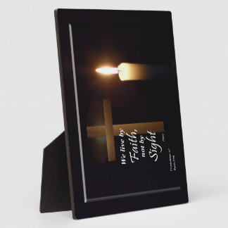 Placa Expositora Vivimos Por La Biblia Fe Verse Plaque