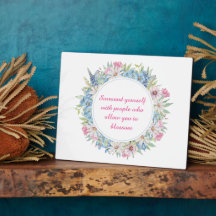 Wreath floral azul blanco rosado