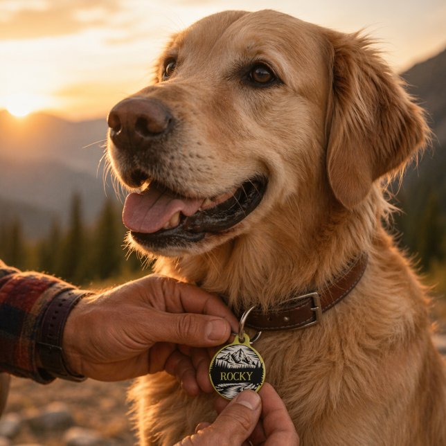 Placa Para Mascotas Aventura al aire libre montaña personalizada (Rugged mountain adventure dog tag with nature vibes, perfect for explorers and trail loving pups too)
