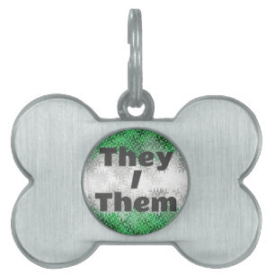 Placa Para Mascotas Bandera de orgullo Grayromántico con pronombres pe