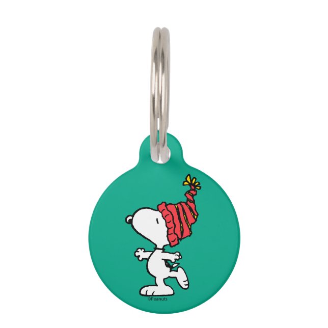 Placa Para Mascotas Cacahuetes | Capa de Beanie de Invierno Snoopy (Anverso)