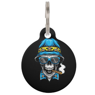 Placa Para Mascotas calavera humeante usando gorra de cubo