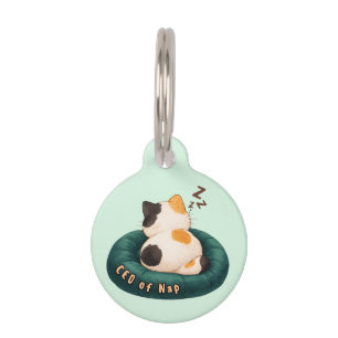 Placa Para Mascotas "CEO de la siesta" Gato durmiendo en el sofá