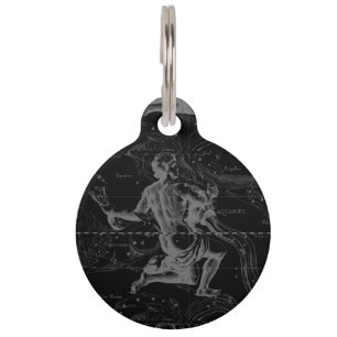 Placa Para Mascotas Constelación Hevelius 1690 del acuario en negro