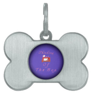 Placa Para Mascotas Creo que fuera de la caja.