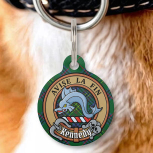 Placa Para Mascotas Crest del Clan Kennedy sobre tartán