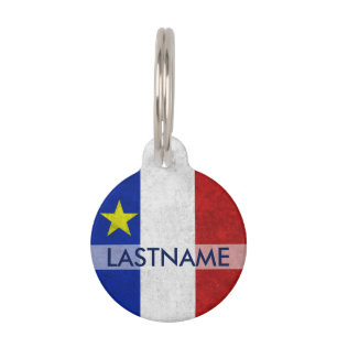 Placa Para Mascotas El Grunge apenado apellido acadiense de la bandera