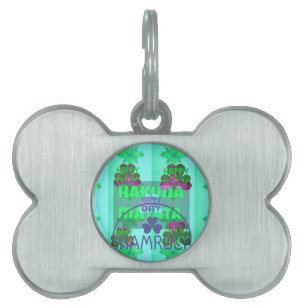 Placa Para Mascotas El shamrock festivo que cautiva la floral de San P