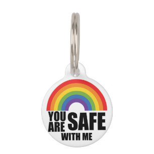 Placa Para Mascotas Estás Seguro Conmigo Orgullo Arcoíris LGBTQ