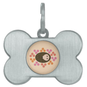 Placa Para Mascotas Etiqueta de mascota Sleepy Hedgehog y Flowers
