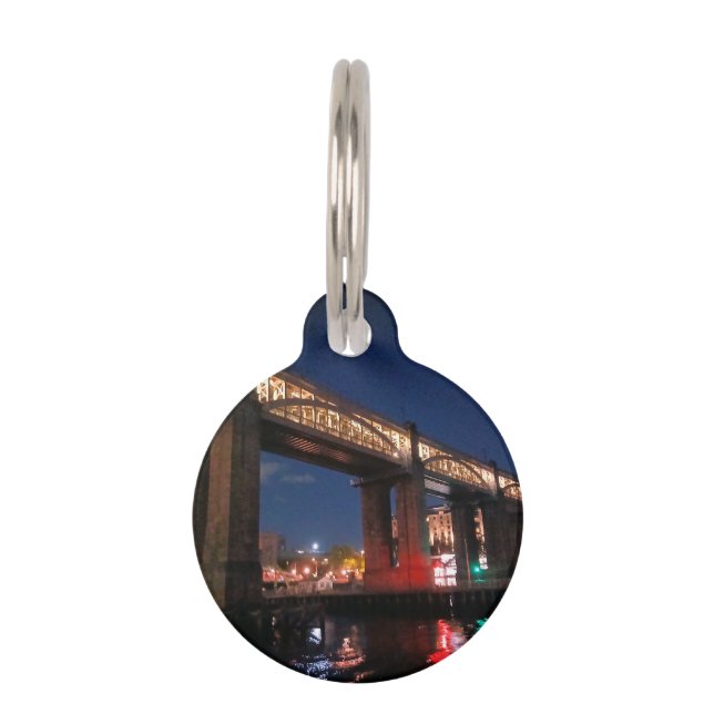 Placa Para Mascotas Lights under the bridge (Anverso)