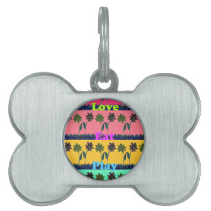 Placa Para Mascotas Love Eat Play Art Print