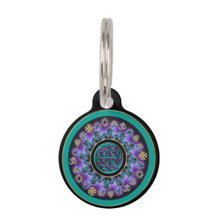 Placa Para Mascotas Mandala céltica en verde con símbolos místicos
