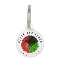 Mujer niña negra panafricana orgullo afro verde ro
