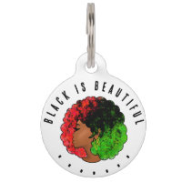 Mujer niña negra panafricana orgullo afro verde ro