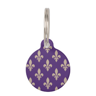 Placa Para Mascotas Patrón Fleur de Lis, crema francesa real en morado