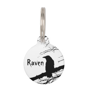 Placa Para Mascotas Raven en el árbol blanco y negro