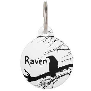 Placa Para Mascotas Raven en el árbol blanco y negro 