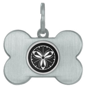 Placa Para Mascotas Tres hojas de ginkgo con espadas en círculo