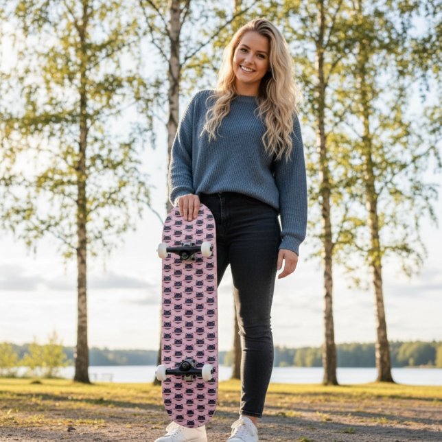 Planet Cat Skateboard (Subido por el creador)