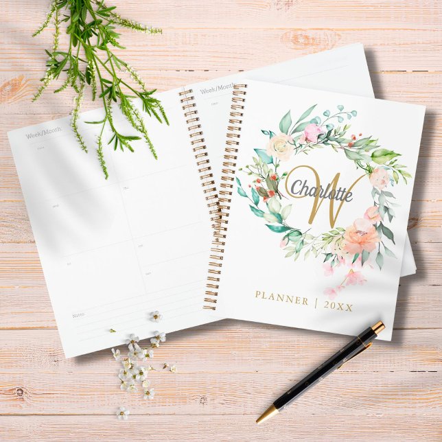 Planificador 2023 con Monograma de Rosas Florales  (Subido por el creador)