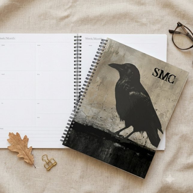 Planificador Cuervo Gótico con Monograma (A moody raven illustration on a spiral planner for a dark academia enthusiast's school year.)