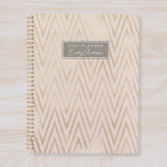 Planificador de patrones geométricos rosa y dorado<br><div class="desc">bloc de planner diseñado por personalizados con un patrón de estilo geométrico zig-zag rosa y dorado.</div>