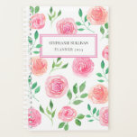 Planificador floral rosa personalizado<br><div class="desc">Este Planner floral de bonito está decorado con rosas color de agua rosadas y hojas verdes. Personalizable fácil. Utilice la opción Herramienta de diseño para cambiar el tamaño, estilo y color del texto. Porque creamos nuestra obra de arte no encontrarás esta imagen exacta de otros diseñadores. Acuarela original © Michele...</div>