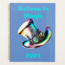 Planificador personalizado "Believe In Magic" 2024