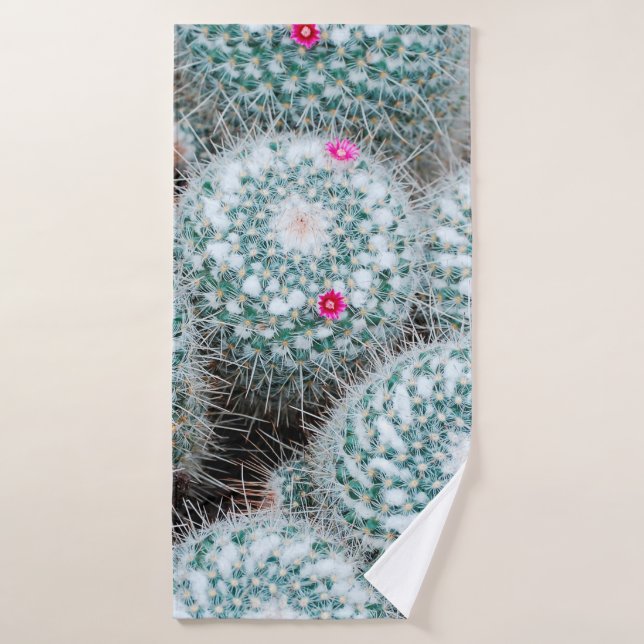 Plantas de cactus con flores rosadas muy pequeñas (Toalla de baño)