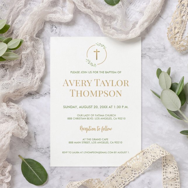 Plantilla de bautismo de la cortina de agua cruzad (Simple greenery watercolor wreath gold cross baptism invitation)