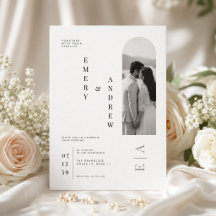 Plantilla de boda de tipografía vertical moderna.