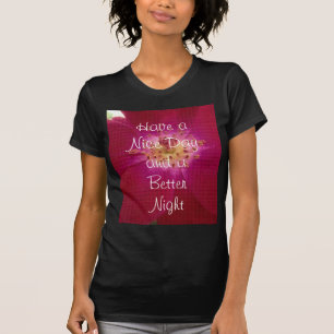 Plantilla de camiseta básica oscura para damas - P