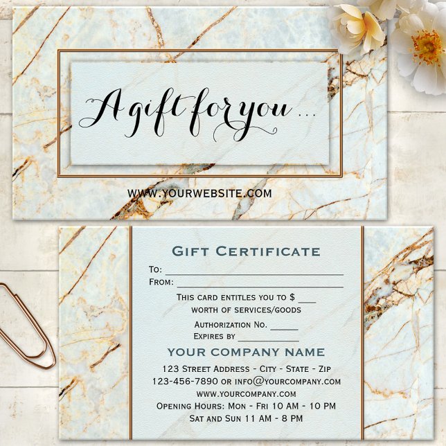 Plantilla de certificado de regalo de belleza de m (Gift certificate template business card featuring an elegant gold marble design - beauty - spa)