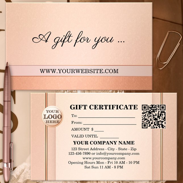 Plantilla de certificado de regalo de Elegante Rub (Elegant business card sized gift card voucher in peach and blush pink with a rose gold lining)