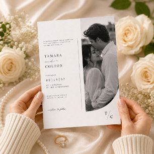 Plantilla de invitación de boda con foto de arco e