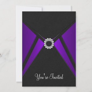 Plantilla de invitación negra púrpura para todas l