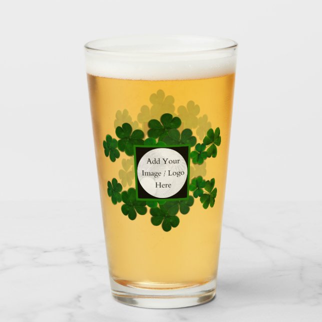 Plantilla de logotipo del rompeolas verde irlandés (Anverso (lleno))