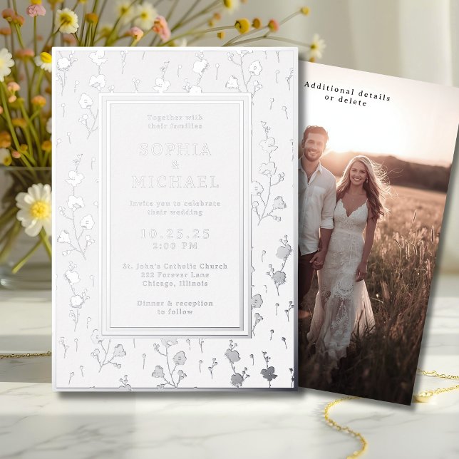 Plantilla floral para invitación de boda en plata  (Subido por el creador)