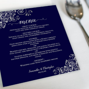 Plata ordenada en el menú Boda de presupuesto azul