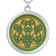 Collar céltico del encanto de buena suerte