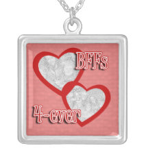 Cree su propio collar del personalizado de BFF