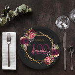 Plato De Papel 100 cumpleaños fiesta de oro negro floral borgoña<br><div class="desc">Un plato para una fiesta de cumpleaños número cien. Un fondo negro de moda con un marco geométrico falso dorado. Decorado con flores moradas oscuras y borgoñonas, rosas y plumas de estilo boho. Plantillas para un nombre, edad 100 y fecha. Fecha de nacimiento o fecha del fiesta. El nombre está...</div>